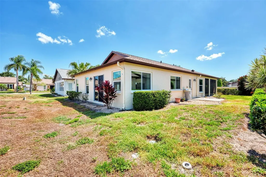 570 Foxwood Boulevard Englewood FL 34223