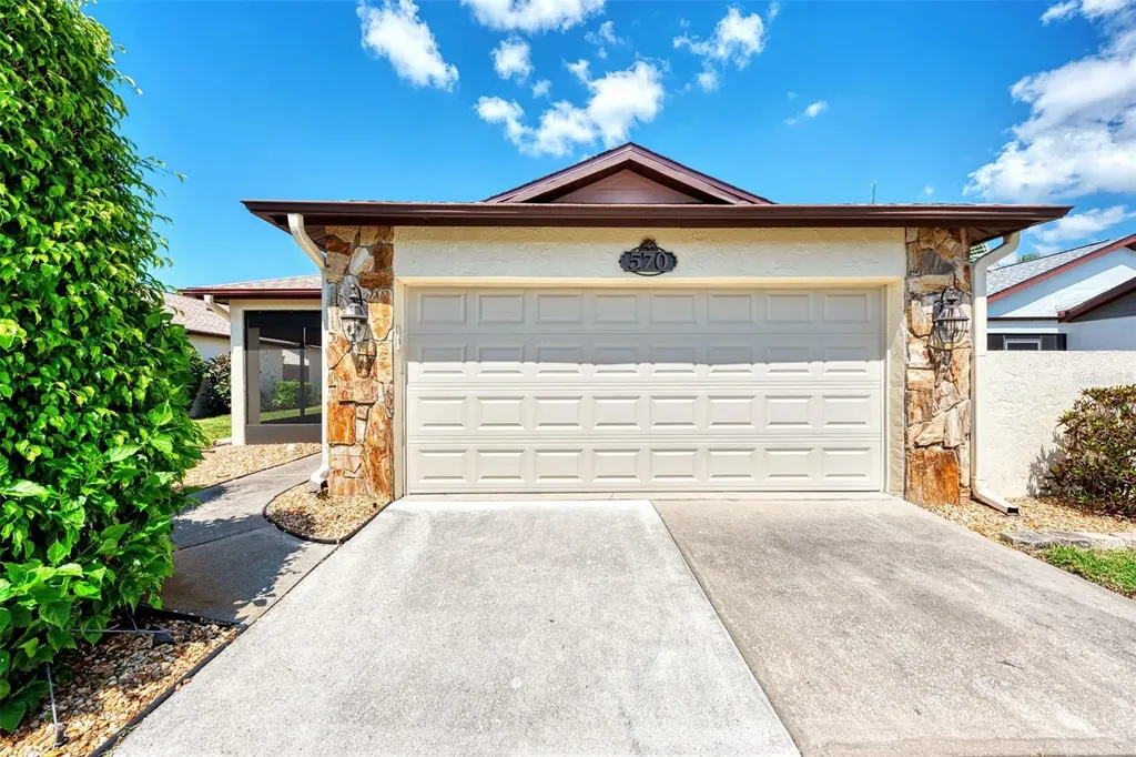 570 Foxwood Boulevard Englewood FL 34223