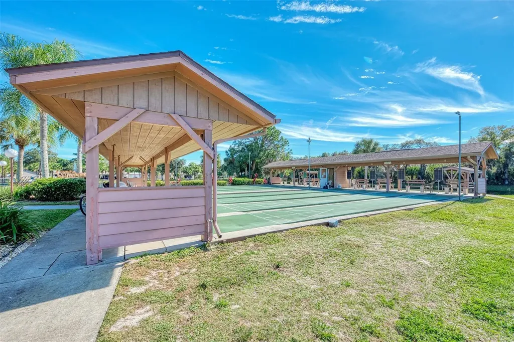 570 Foxwood Boulevard Englewood FL 34223