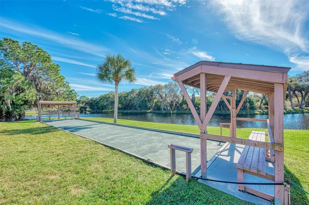 570 Foxwood Boulevard Englewood FL 34223