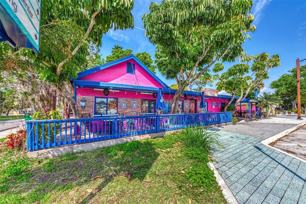 570 Foxwood Boulevard Englewood FL 34223