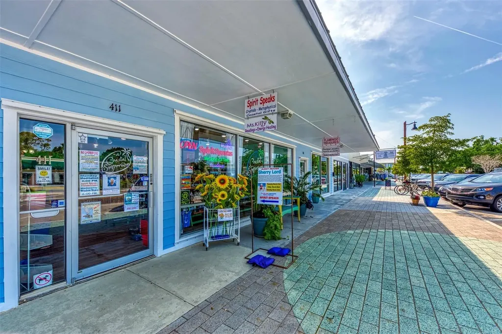 570 Foxwood Boulevard Englewood FL 34223