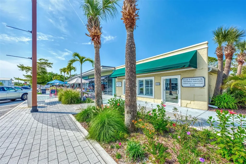 570 Foxwood Boulevard Englewood FL 34223