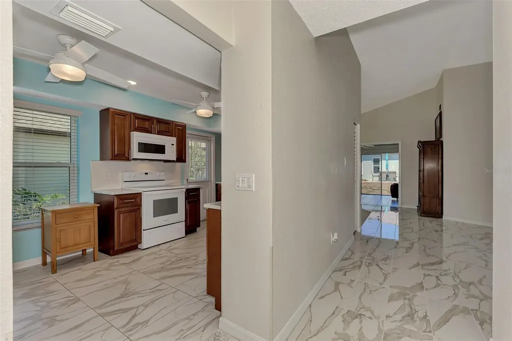 570 Foxwood Boulevard Englewood FL 34223