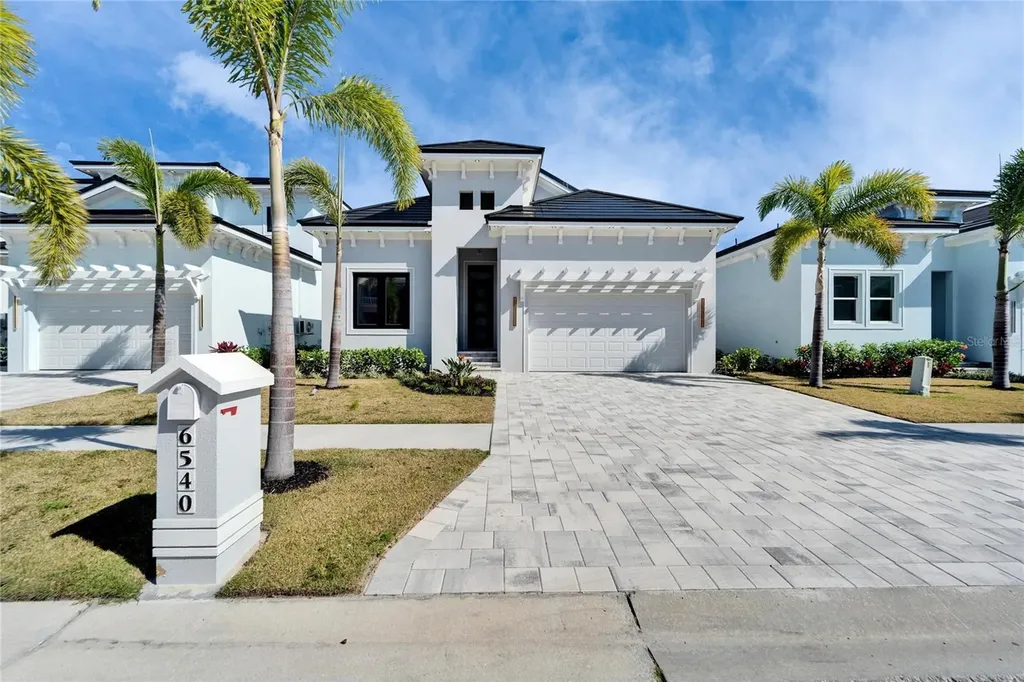 6540 Simone Shores Circle Apollo Beach FL 33572