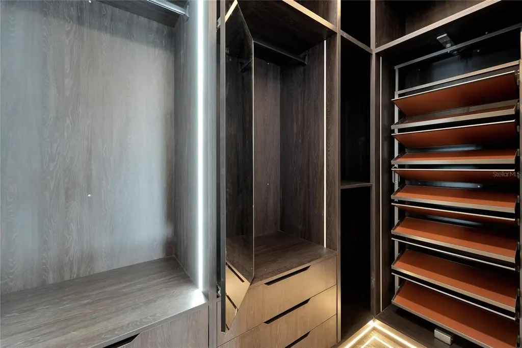 6540 Simone Shores Circle Apollo Beach FL 33572