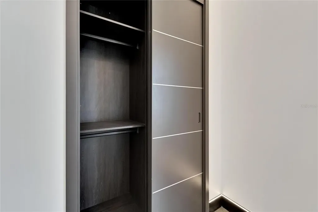 6540 Simone Shores Circle Apollo Beach FL 33572