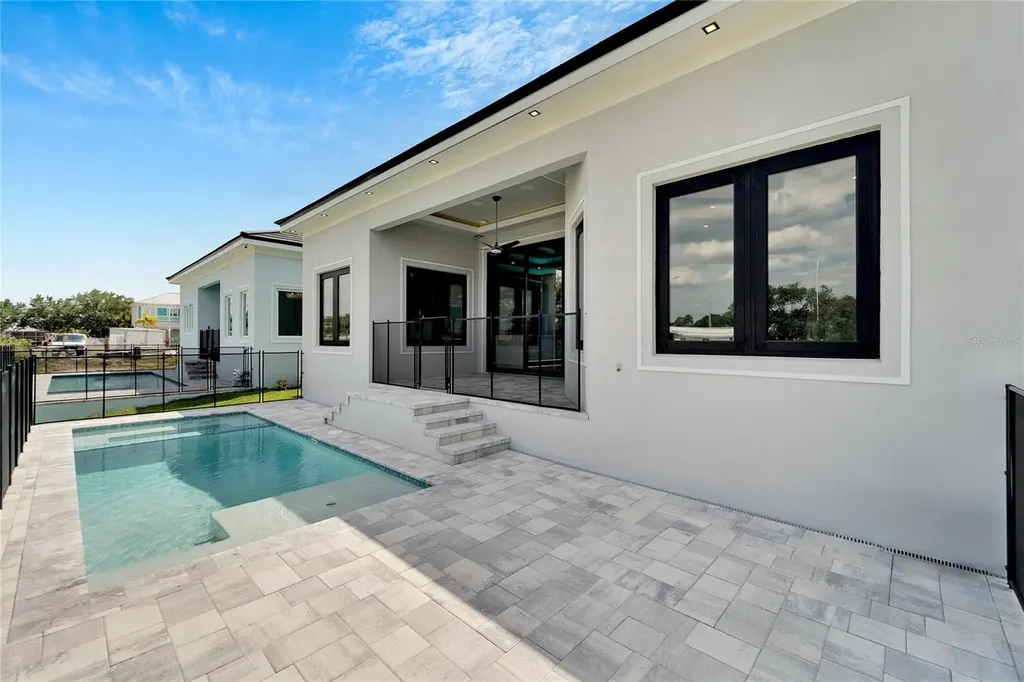 6540 Simone Shores Circle Apollo Beach FL 33572