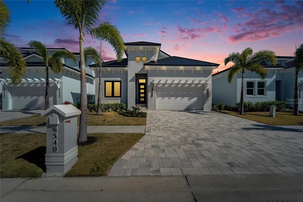 6540 Simone Shores Circle Apollo Beach FL 33572