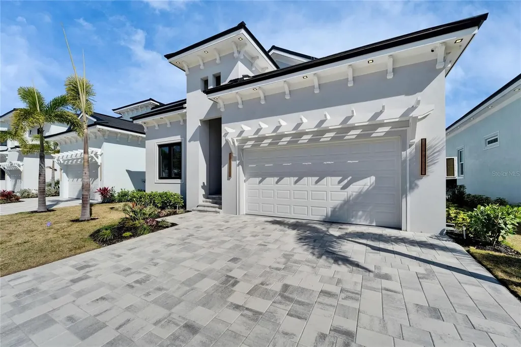 6540 Simone Shores Circle Apollo Beach FL 33572