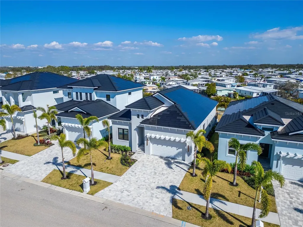 6540 Simone Shores Circle Apollo Beach FL 33572