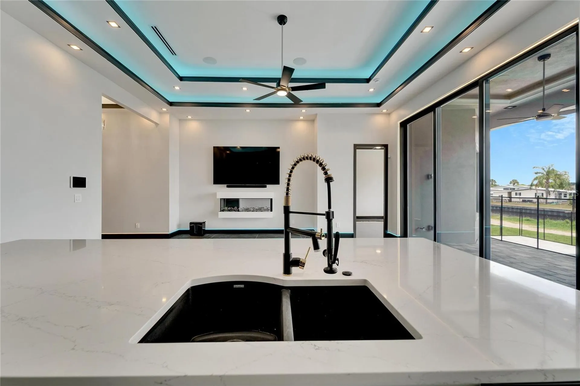 6540 Simone Shores Circle Apollo Beach FL 33572