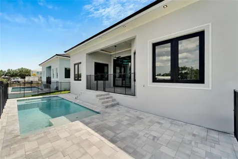 6540 Simone Shores Circle Apollo Beach FL 33572