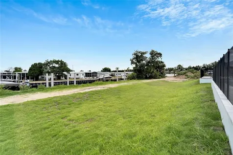 6540 Simone Shores Circle Apollo Beach FL 33572