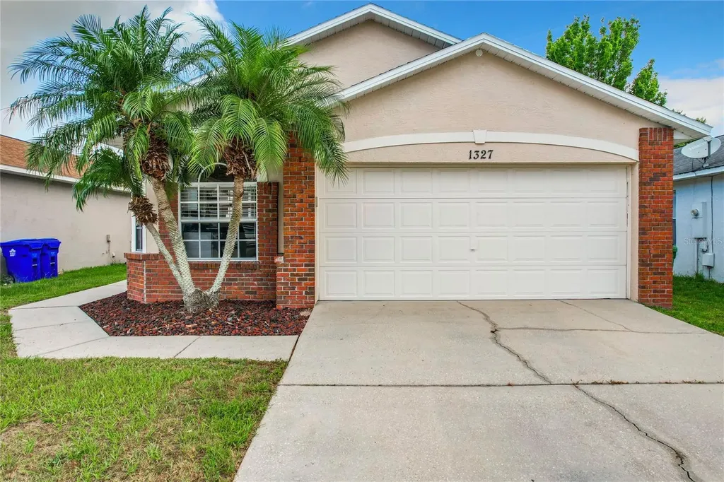 1327 Daniels Cove Drive Winter Garden FL 34787