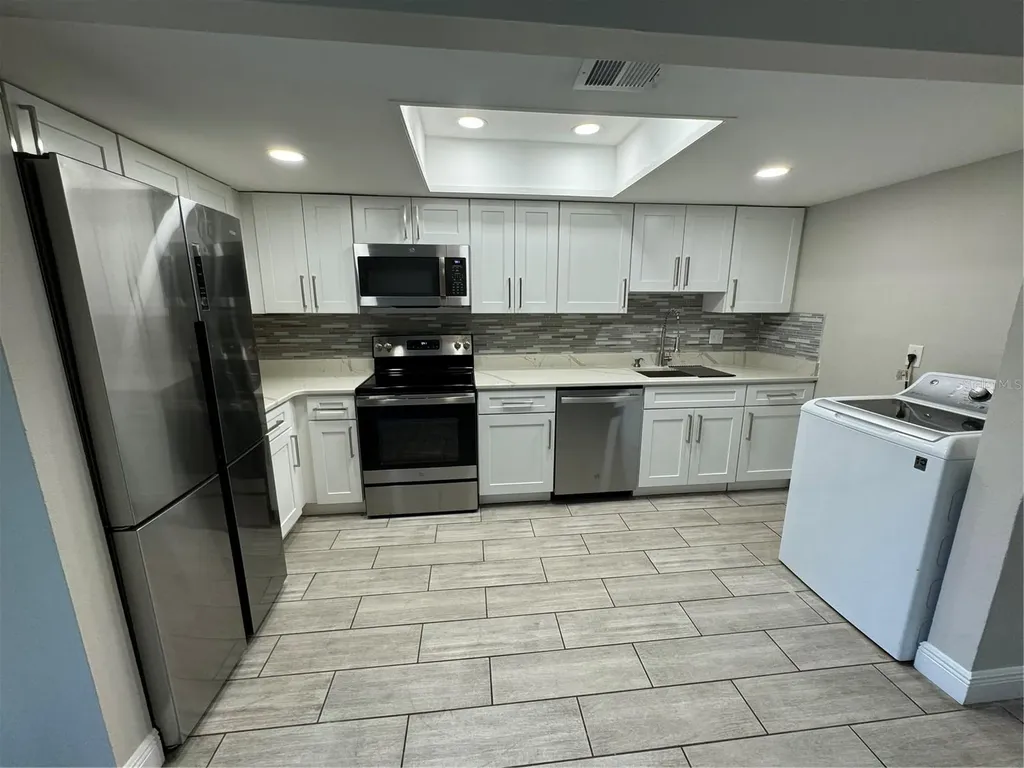 6003 Village Circle Orlando FL 32822