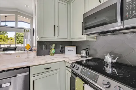 10805 Breaking Rocks Drive Tampa FL 33647
