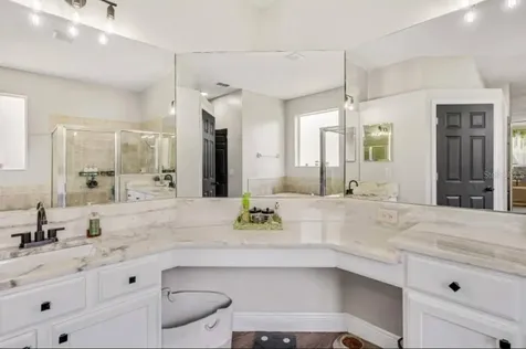 10805 Breaking Rocks Drive Tampa FL 33647
