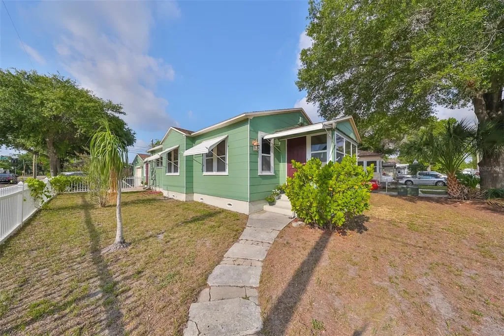 2800 10th Avenue N St Petersburg FL 33713