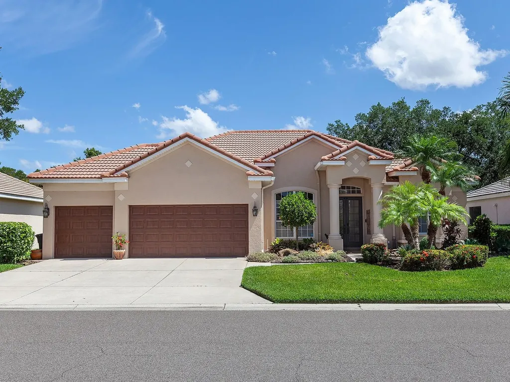 4910 Sabal Lake Circle Sarasota FL 34238