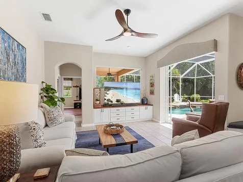 4910 Sabal Lake Circle Sarasota FL 34238