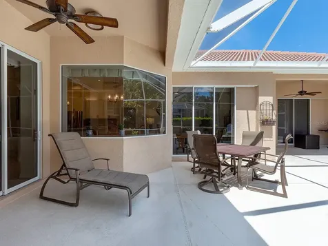 4910 Sabal Lake Circle Sarasota FL 34238