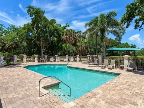 4910 Sabal Lake Circle Sarasota FL 34238