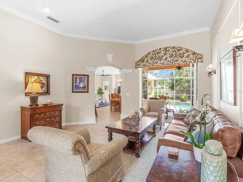 4910 Sabal Lake Circle Sarasota FL 34238