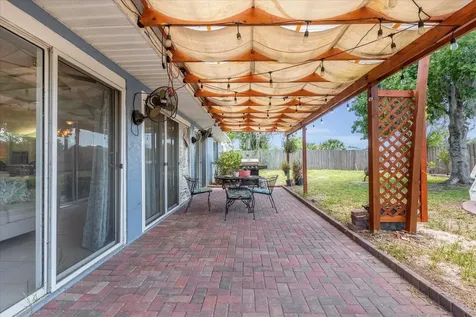 33917 Tara Wood Drive Leesburg FL 34788