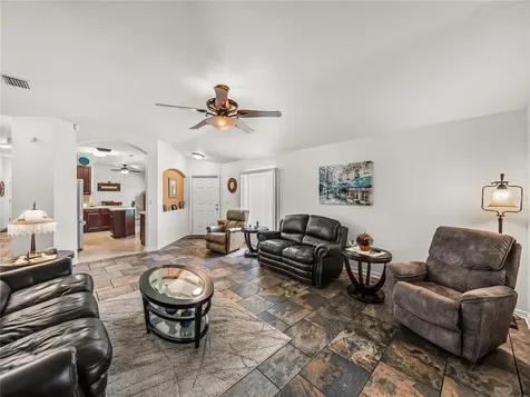 5840 Autumn Shire Drive Zephyrhills FL 33541
