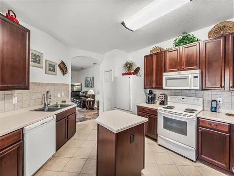 5840 Autumn Shire Drive Zephyrhills FL 33541