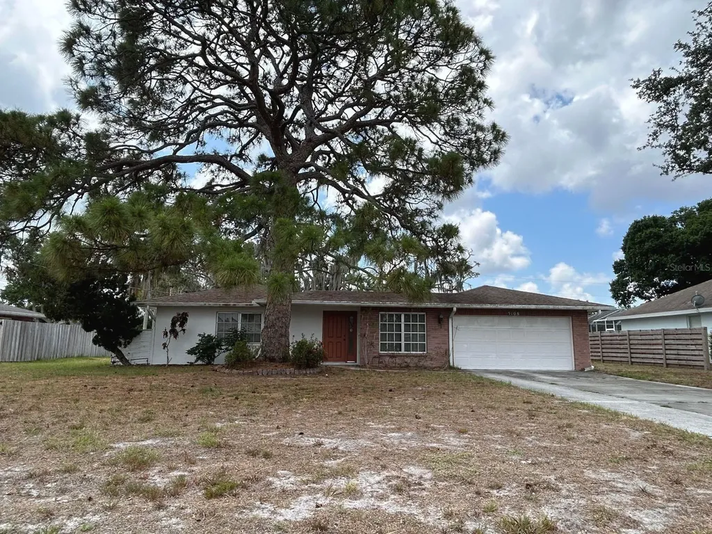 5108 Canterbury Drive Sarasota FL 34243