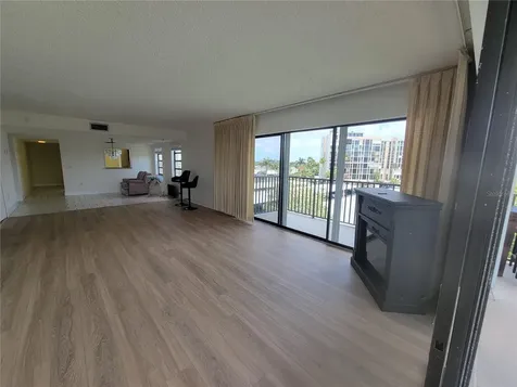 7600 Sun Island Drive S South Pasadena FL 33707