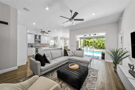 9976 Stockbridge Drive Tampa FL 33626