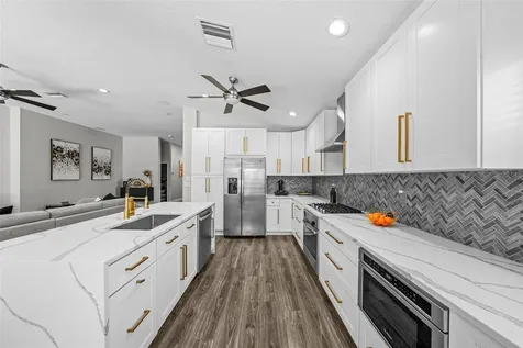 9976 Stockbridge Drive Tampa FL 33626