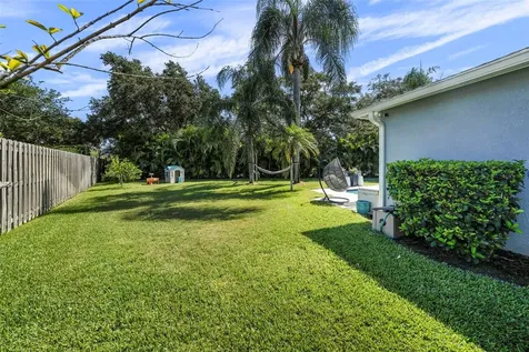9976 Stockbridge Drive Tampa FL 33626