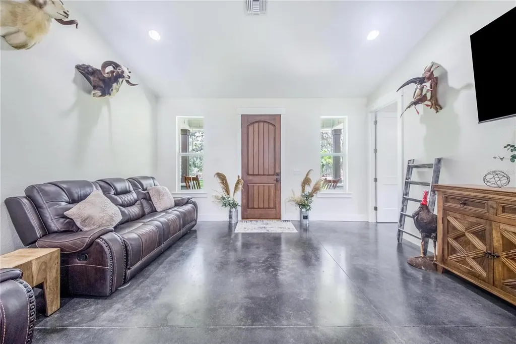 12510 Lake Hatchineha Road Haines City FL 33844