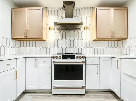 1820 70th Circle N St Petersburg FL 33702