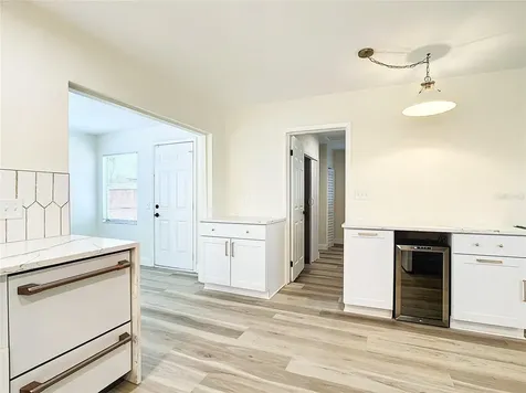 1820 70th Circle N St Petersburg FL 33702
