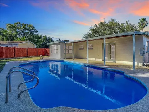 1820 70th Circle N St Petersburg FL 33702