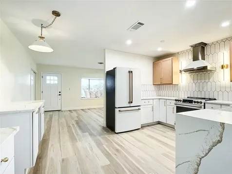 1820 70th Circle N St Petersburg FL 33702