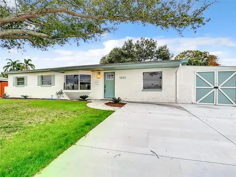 1820 70th Circle N St Petersburg FL 33702