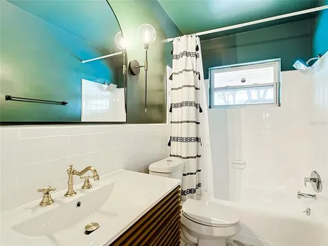 1820 70th Circle N St Petersburg FL 33702