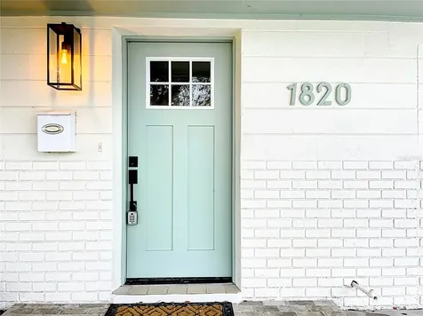 1820 70th Circle N St Petersburg FL 33702