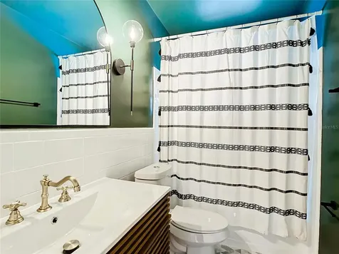 1820 70th Circle N St Petersburg FL 33702