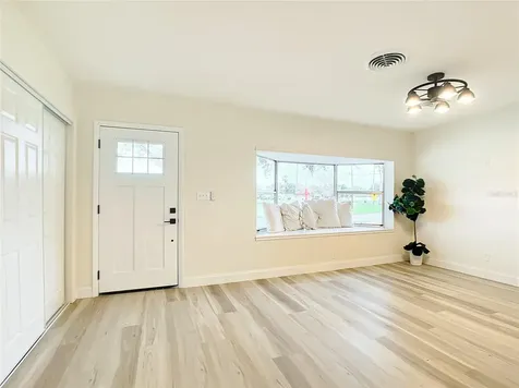 1820 70th Circle N St Petersburg FL 33702