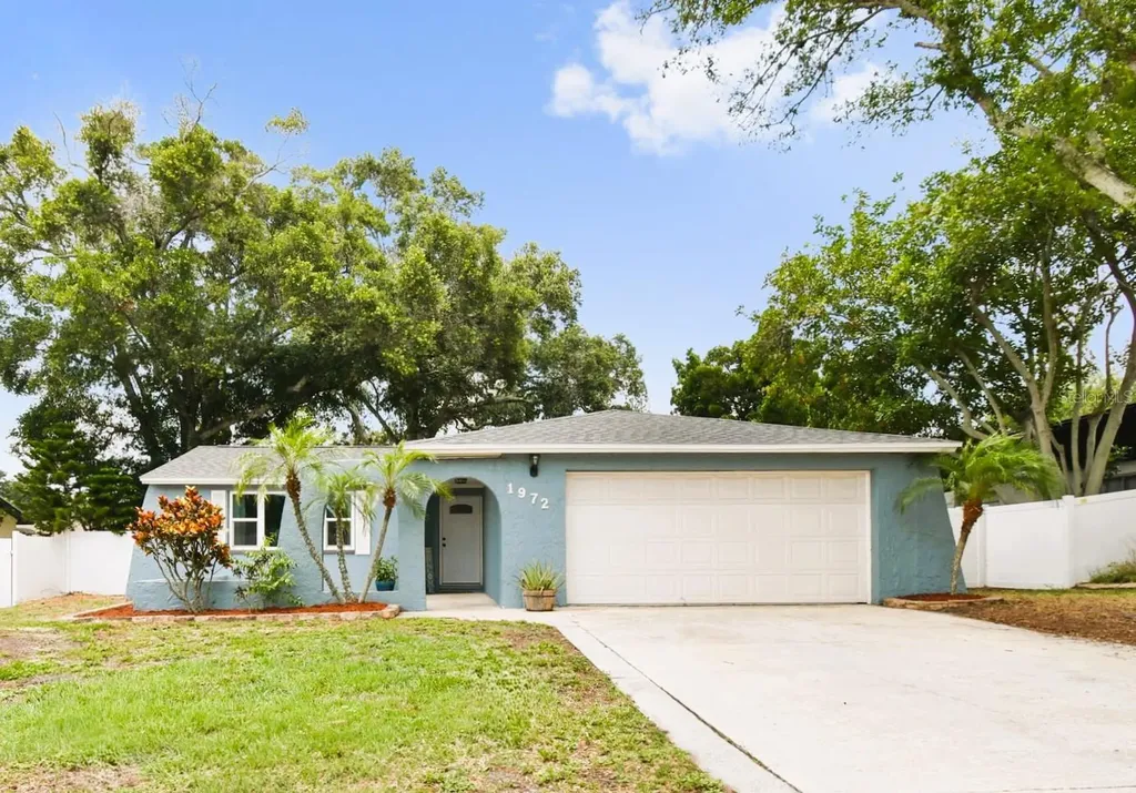 1972 Sourwood Boulevard Dunedin FL 34698