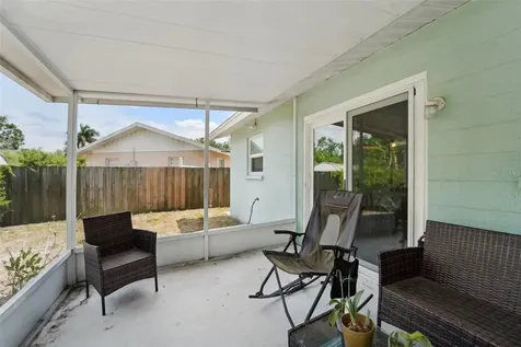 111 67th Street E Bradenton FL 34208