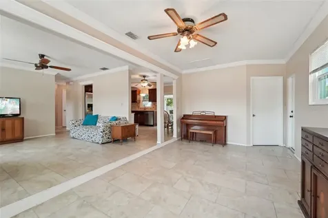 111 67th Street E Bradenton FL 34208
