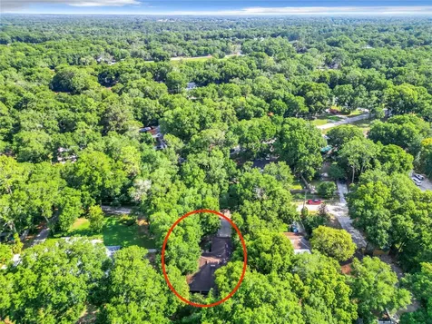25804 Westmoreland Street Sorrento FL 32776